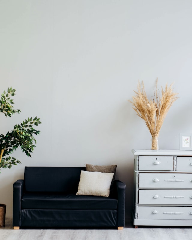 A grandmother sharing her life stories with family
